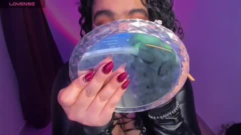 find me here ---    online show from 11/09/25, 10:19