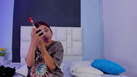 Amber Baker  online show from 12/29/24, 05:33