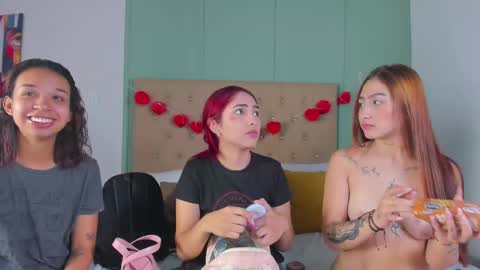 Amber Baker  online show from 02/10/25, 03:03