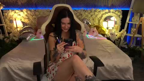 Anna online show from 06/04/26, 12:55
