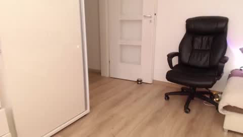 Amber online show from 02/17/25, 09:35