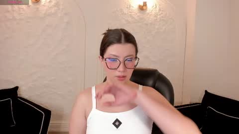 Snapshot of amberfarrell chatting on 06/23/26, 08:18 Amber online show from 06/23/26, 08:18