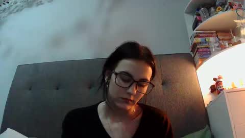 AmberIsPurple online show from 01/03/25, 06:57