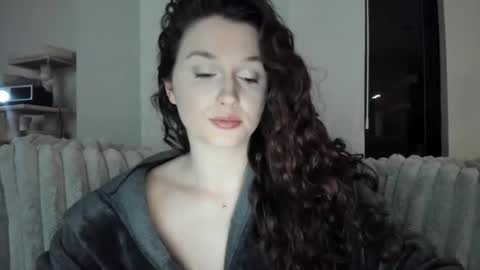 amberkinsley online show from 01/26/25, 05:02