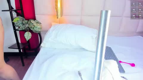 Snapshot of amberluy chatting on 02/23/26, 07:33 Amber .. online show from 02/23/26, 07:33