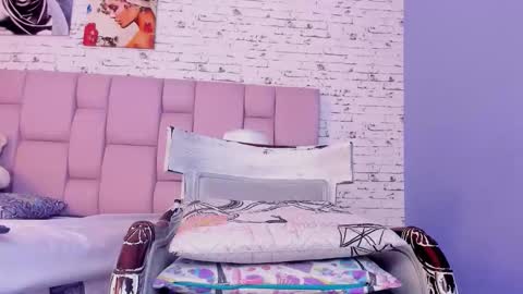 Amber Onassis online show from 01/11/26, 09:42