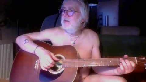 Snapshot of amberr11 chatting on 02/03/26, 12:31 Amberr11 online show from 02/03/26, 12:31