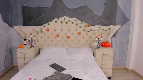 Amber Grey online show from 10/26/25, 12:44