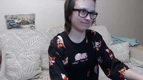 Snapshot of ambersimard chatting on 12/10/24, 01:00 Amber online show from 12/10/24, 01:00