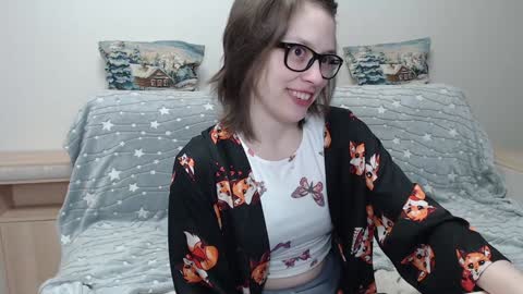 Snapshot of ambersimard chatting on 01/29/25, 03:33 Amber online show from 01/29/25, 03:33