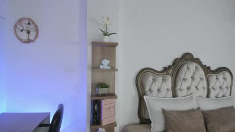 Amber online show from 12/15/25, 08:46