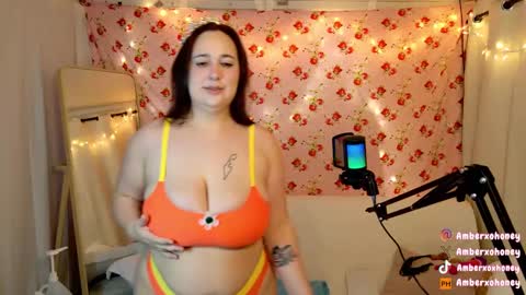 Amber Honey  online show from 01/05/25, 11:01