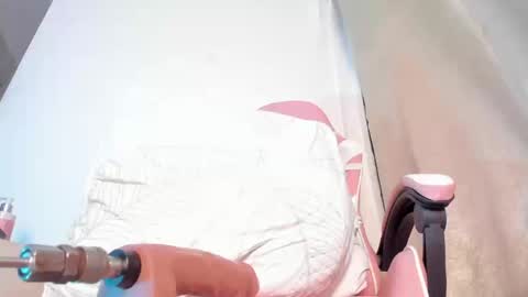 Snapshot of amberyourss chatting on 09/16/25, 03:24 amberyourss online show from 09/16/25, 03:24