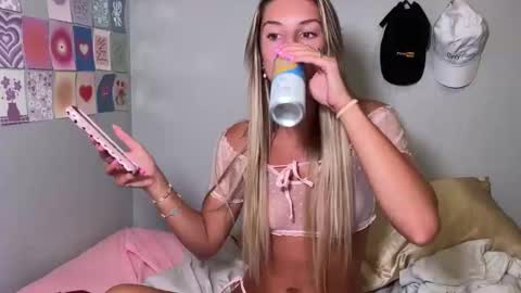 ambie bambi amber griz online show from 05/19/26, 01:22