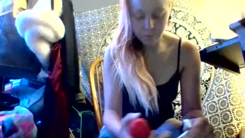 Snapshot of ambionce chatting on 05/14/26, 12:01 ambionce online show from 05/14/26, 12:01