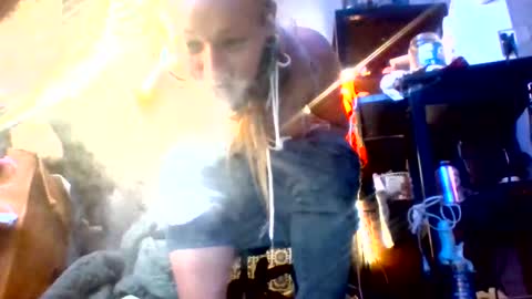 Snapshot of ambionce chatting on 06/04/26, 01:39 ambionce online show from 06/04/26, 01:39