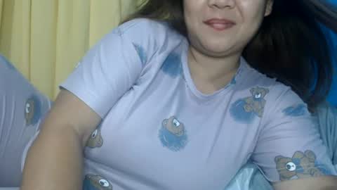 Snapshot of ambisyosa_moore chatting on 06/28/26, 08:59 Marie online show from 06/28/26, 08:59