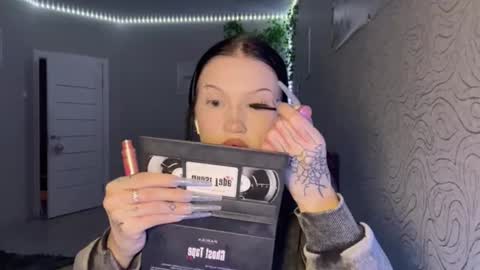 Alica online show from 12/20/25, 04:36