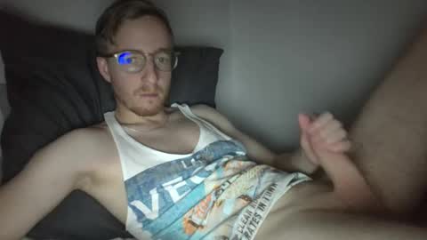 Snapshot of amekatt chatting on 01/01/25, 05:11 Amekatt online show from 01/01/25, 05:11