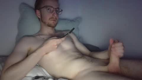 Snapshot of amekatt chatting on 12/21/25, 06:15 Amekatt online show from 12/21/25, 06:15