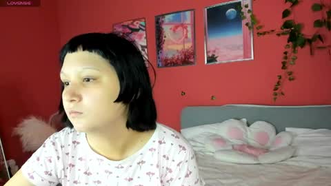 Snapshot of amelia__goth chatting on 05/21/26, 11:17 amelia__goth online show from 05/21/26, 11:17