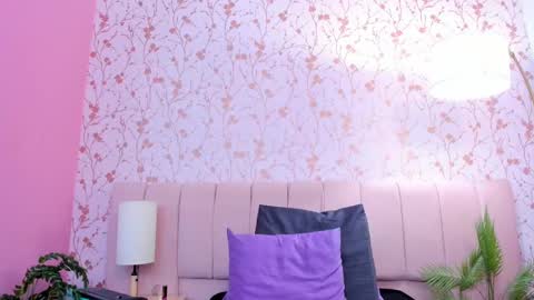 Amelia Adams online show from 11/08/25, 07:52