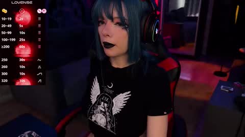 Amelia Aley  online show from 09/16/25, 08:59