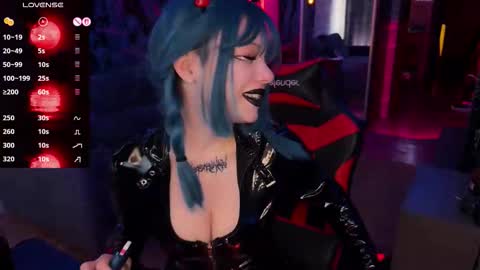 Amelia Aley  online show from 09/19/25, 09:11