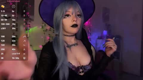 Amelia Aley  online show from 10/18/25, 12:06