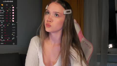 Snapshot of amelia_lein chatting on 01/27/25, 11:22 Your Amelia online show from 01/27/25, 11:22