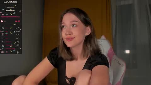 Snapshot of amelia_lein chatting on 03/06/25, 11:31 Your Amelia online show from 03/06/25, 11:31