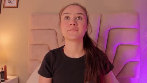  Amelia  online show from 02/22/26, 11:42