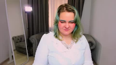 Amelia online show from 05/21/26, 06:09