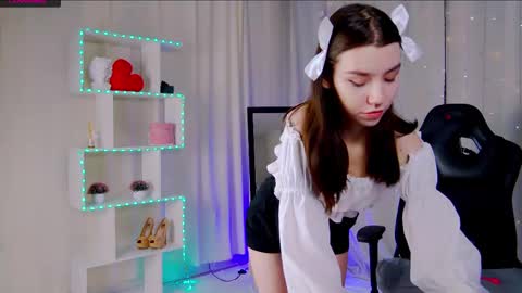 Anna online show from 03/10/25, 02:17