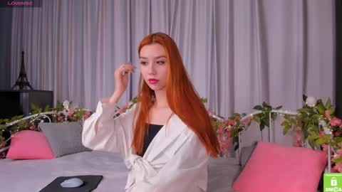 Anna online show from 11/12/25, 03:07