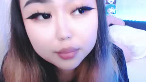 Snapshot of amelia_sunlight chatting on 06/19/26, 05:17 Amelia online show from 06/19/26, 05:17