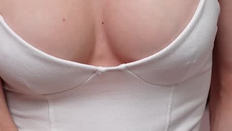 Amelia online show from 01/08/25, 08:16