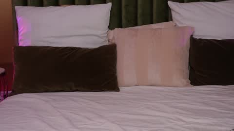 Amelia online show from 02/01/25, 05:49