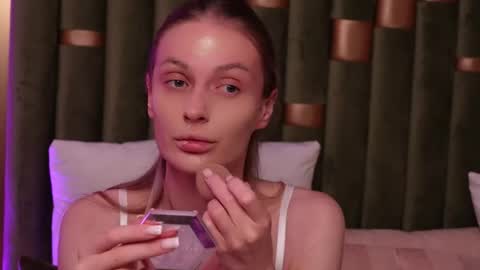 Amelia online show from 05/27/26, 07:33