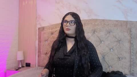 AMELIA CASTELL  online show from 03/02/26, 11:28