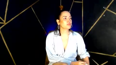 Snapshot of ameliacastro chatting on 03/25/26, 01:00 Amalia Castro online show from 03/25/26, 01:00