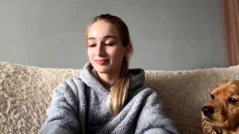 Catherine online show from 09/22/25, 07:32