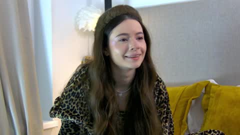 Amelia online show from 02/12/25, 07:02