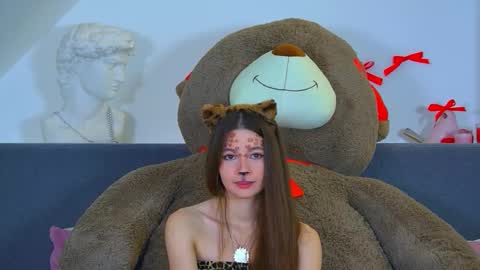 Amelia online show from 10/28/25, 07:05