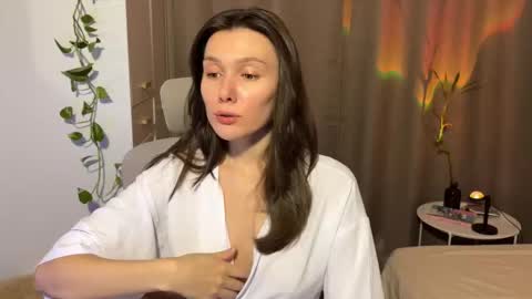 Ameli online show from 11/21/25, 02:16