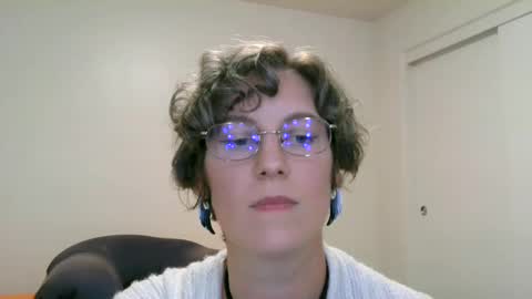 Ameliaishka online show from 09/15/25, 04:01