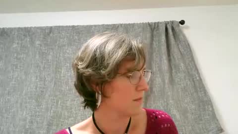 Ameliaishka online show from 09/30/25, 03:11