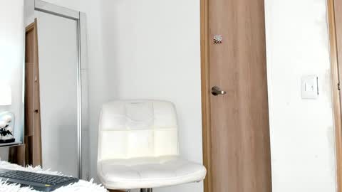 Ameliajones online show from 12/04/24, 01:53