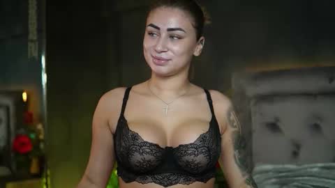 Snapshot of ameliajupiter chatting on 11/24/25, 08:08 Amelia online show from 11/24/25, 08:08