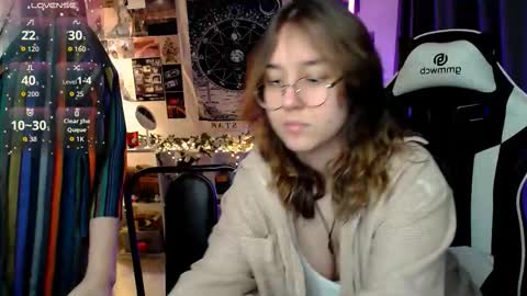 Snapshot of ameliameadd chatting on 09/21/25, 07:43 Amelia online show from 09/21/25, 07:43